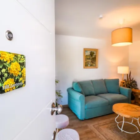 188 - Lantana - Pool, Garden And Patio Appartement *