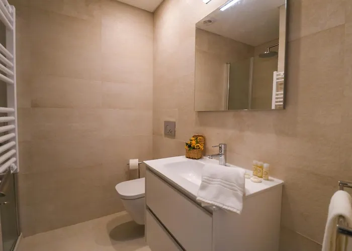 Apartment 188 - Lantana - Pool, Garden And Patio